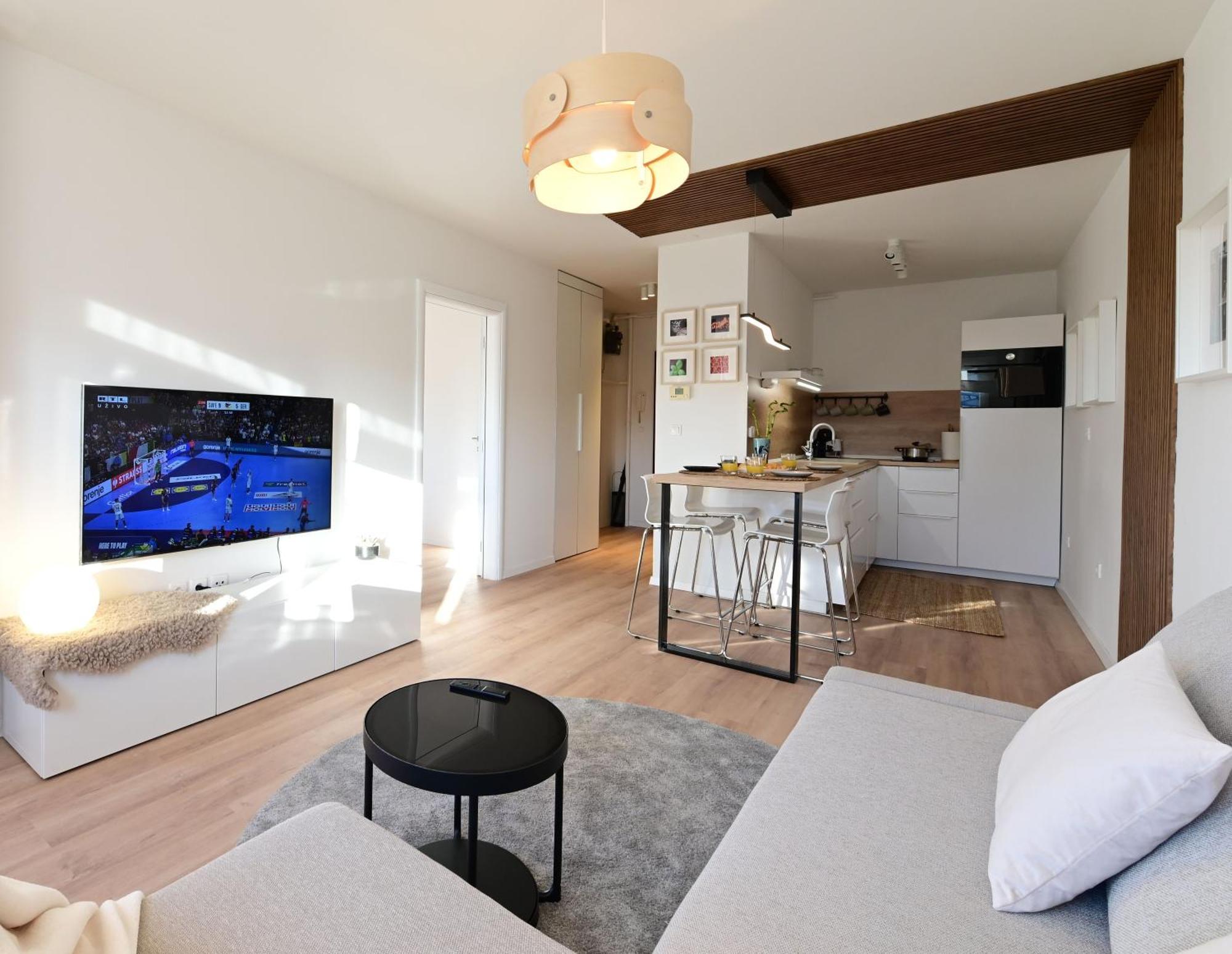 Delux Apartment La Arena With Private Garage 萨格勒布 外观 照片